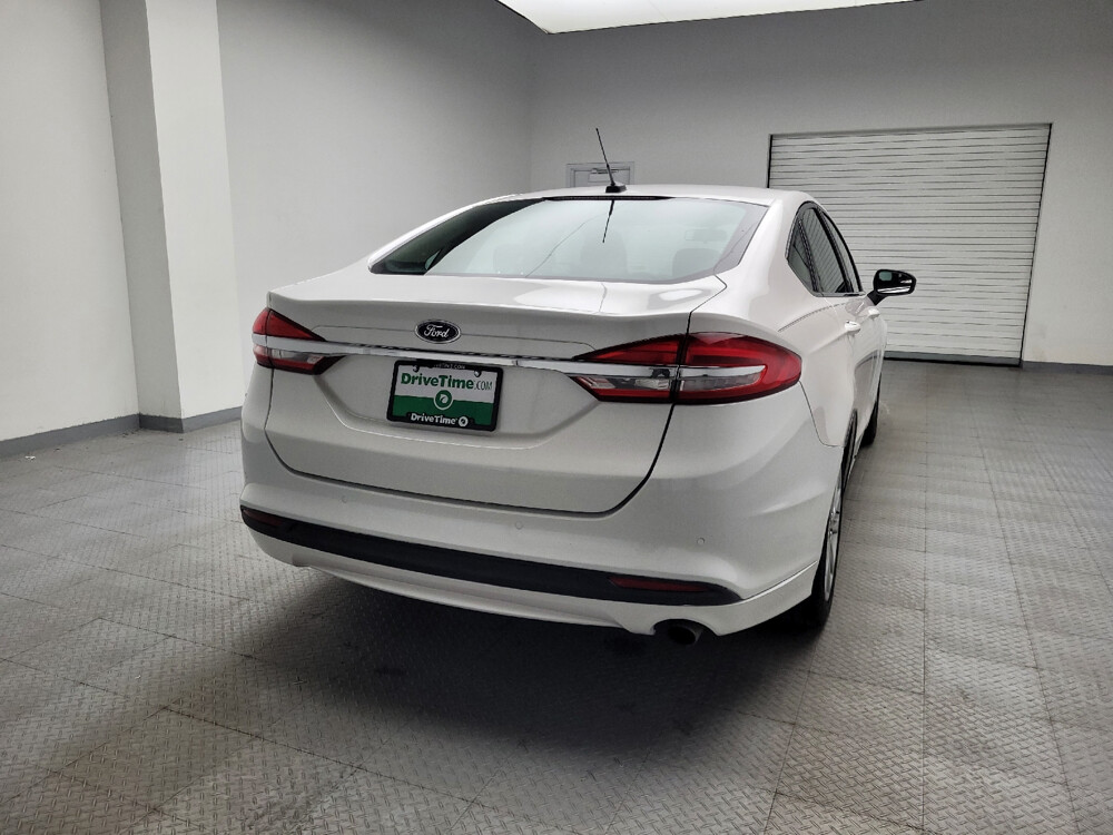 2017 Ford Fusion in Taylor, MI 48180 - 18120033 7