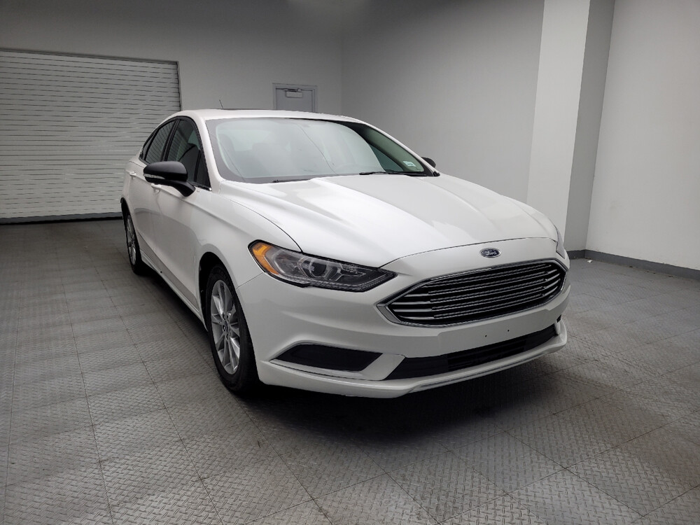 2017 Ford Fusion in Taylor, MI 48180 - 18120033 13