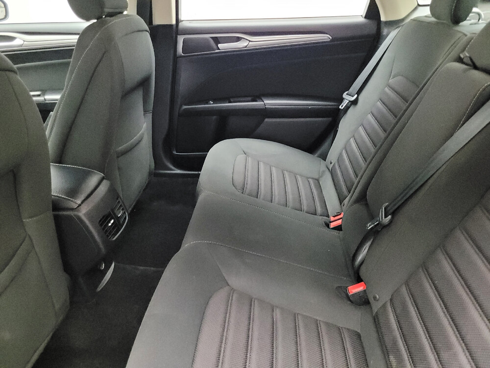 2017 Ford Fusion in Taylor, MI 48180 - 18120033 18