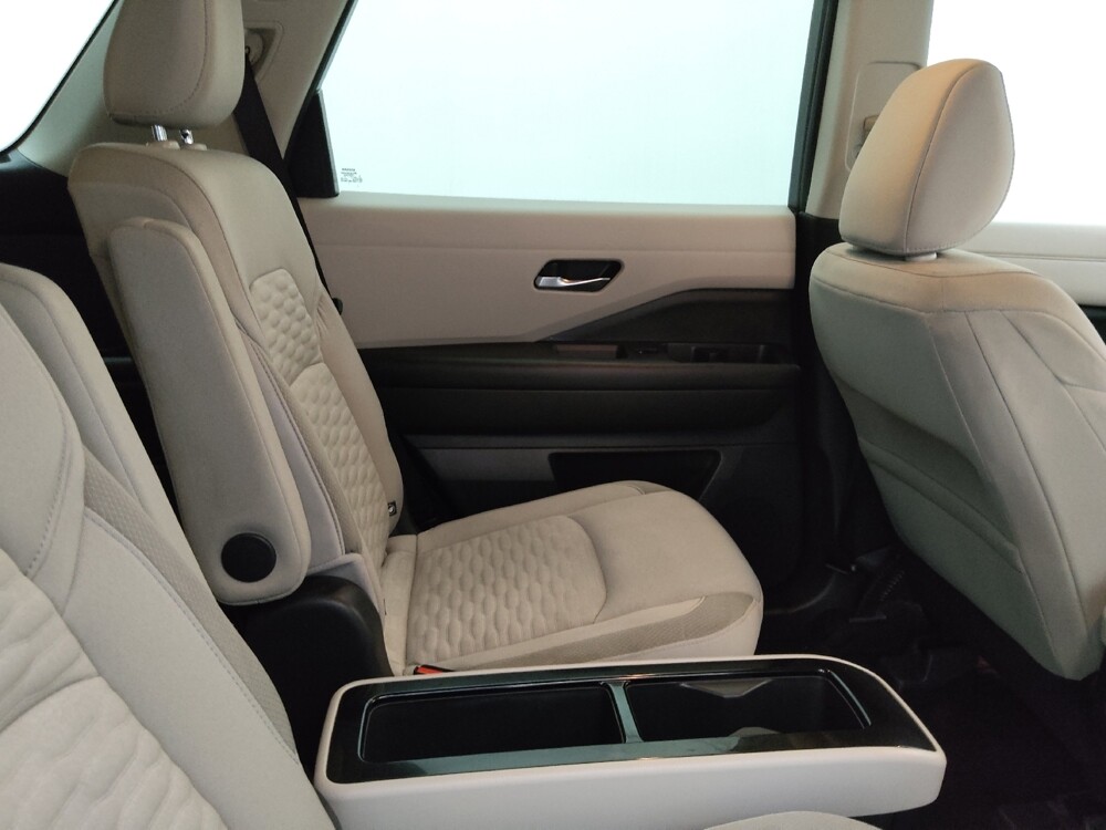 2022 Nissan Pathfinder in Tallahassee, FL 32304 - 18120035 19