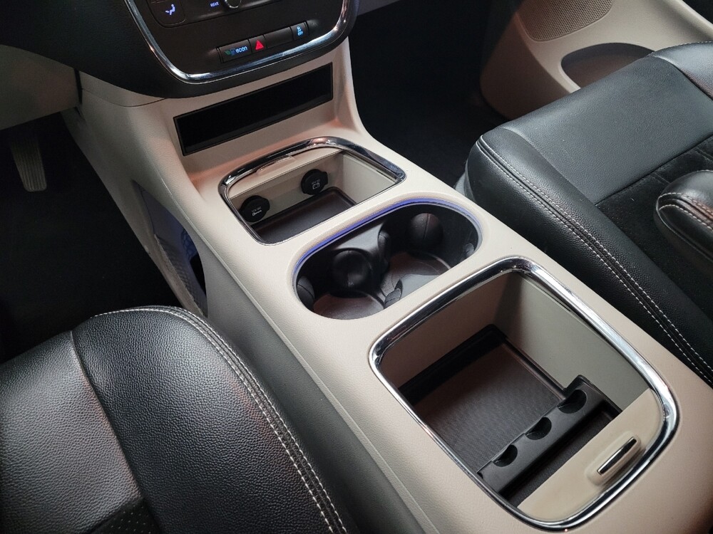 2015 Dodge Grand Caravan in Eastpointe, MI 48021 - 18120039 26