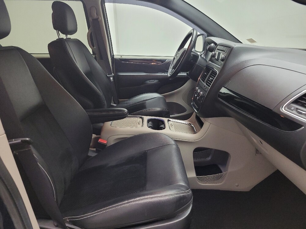 2015 Dodge Grand Caravan in Eastpointe, MI 48021 - 18120039 21