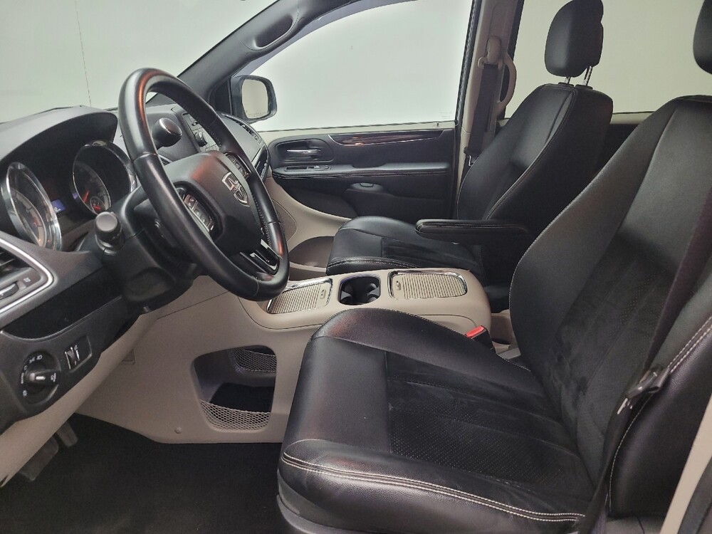 2015 Dodge Grand Caravan in Eastpointe, MI 48021 - 18120039 17