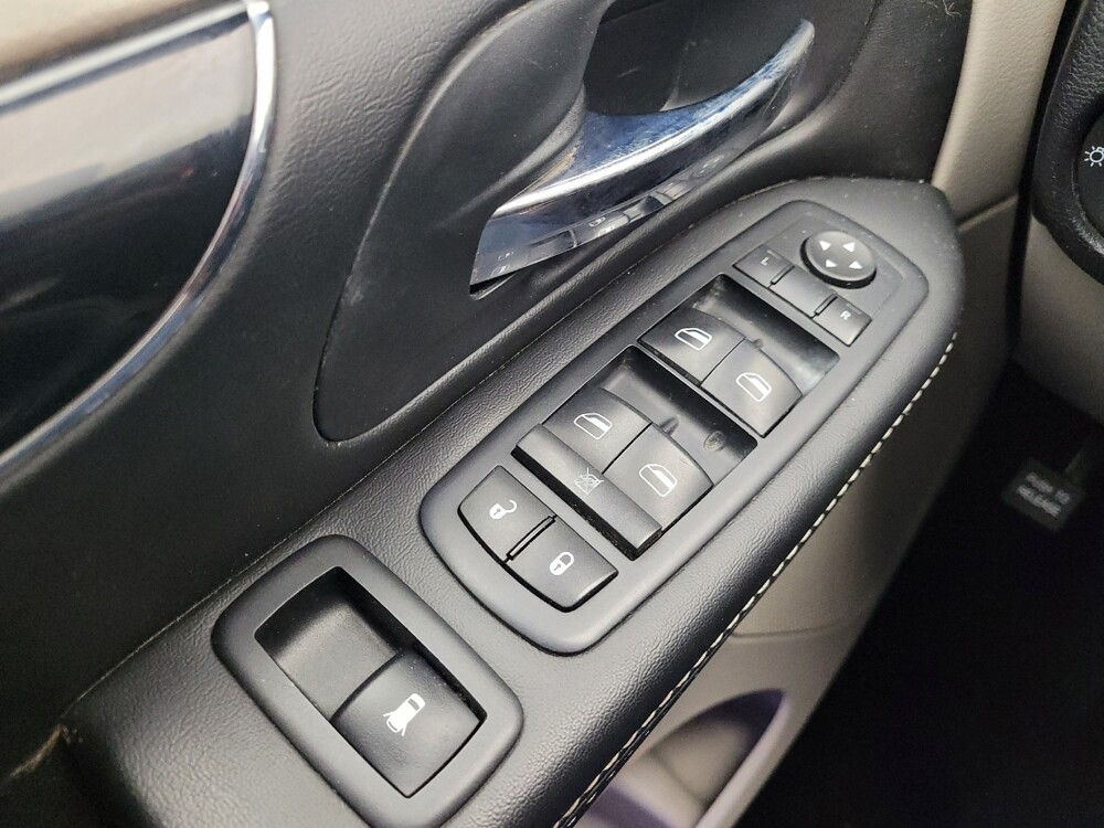 2015 Dodge Grand Caravan in Eastpointe, MI 48021 - 18120039 27