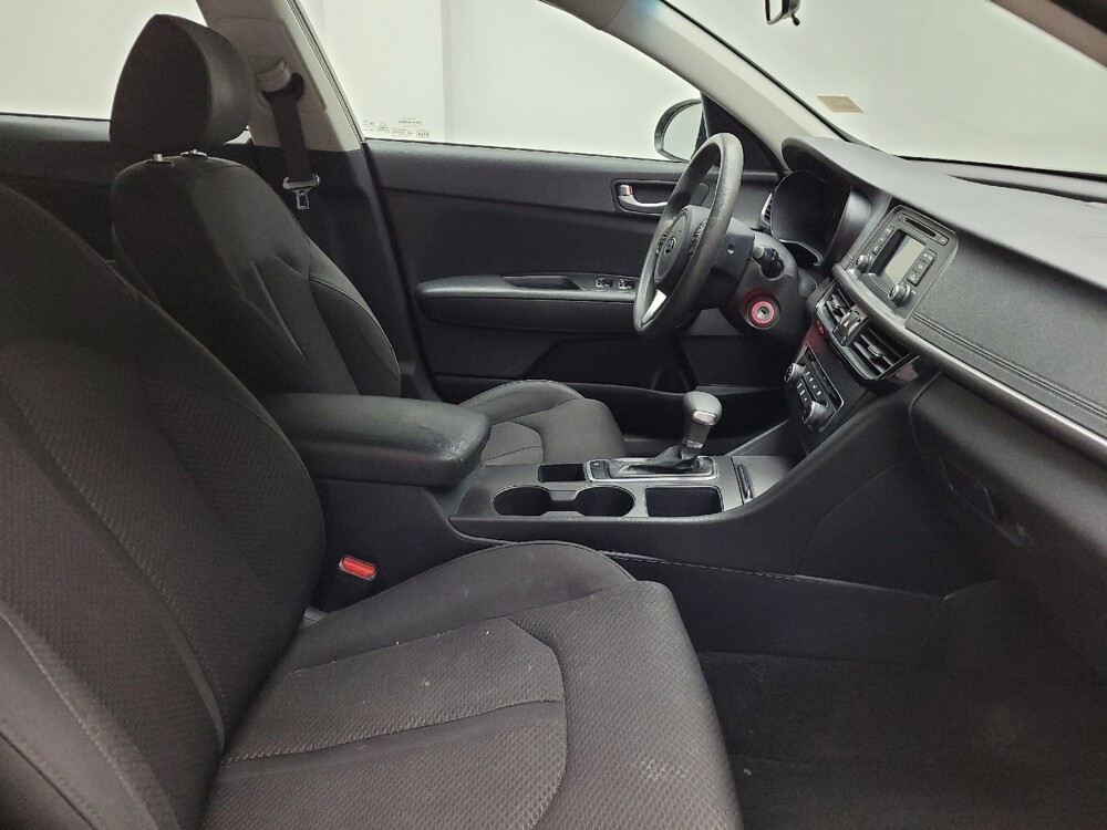2016 Kia Optima in Eastpointe, MI 48021 - 18120040 21