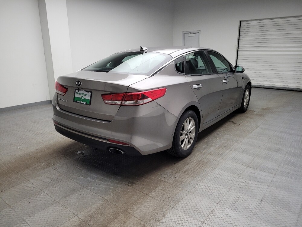 2016 Kia Optima in Eastpointe, MI 48021 - 18120040 9