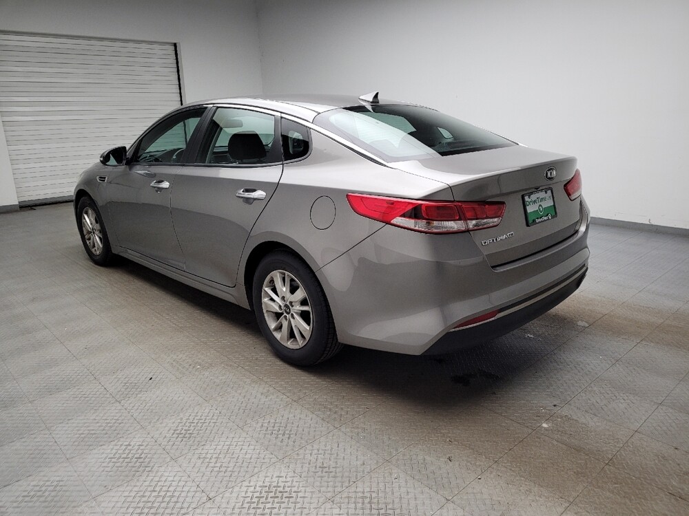 2016 Kia Optima in Eastpointe, MI 48021 - 18120040 5