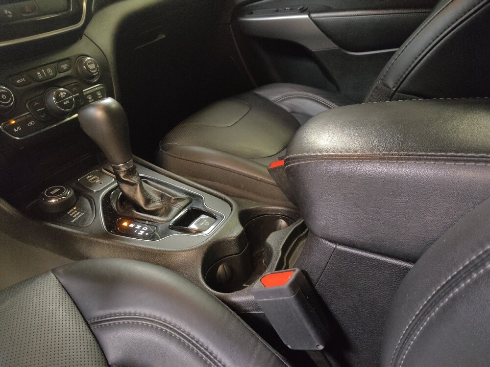 2019 Jeep Cherokee in Tallahassee, FL 32304 - 18120045 26