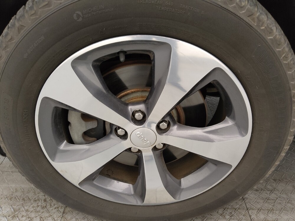 2019 Jeep Cherokee in Tallahassee, FL 32304 - 18120045 31