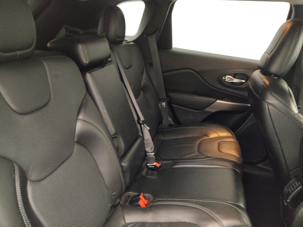 2019 Jeep Cherokee in Tallahassee, FL 32304 - 18120045 19