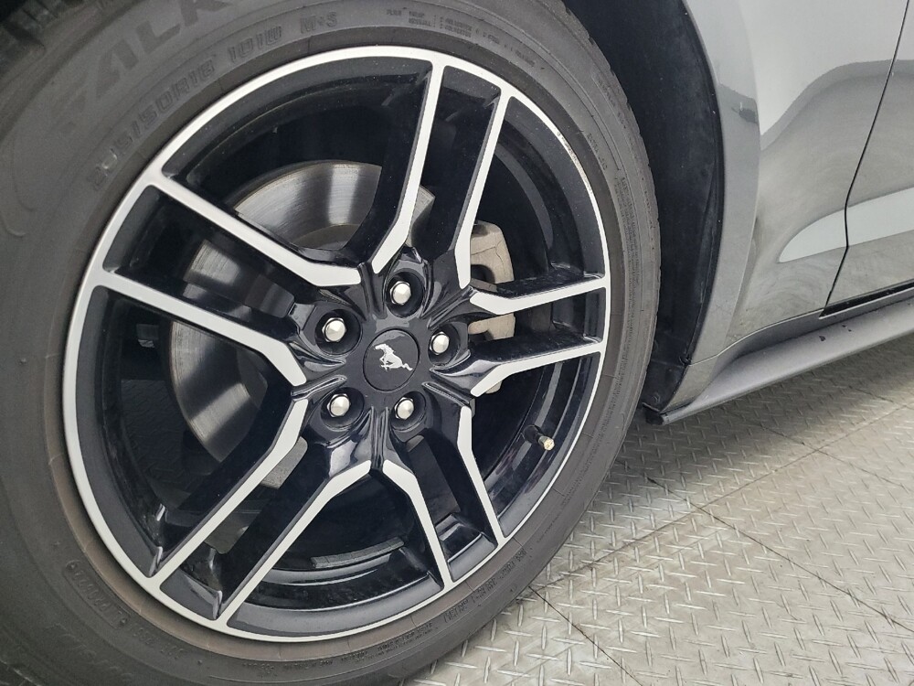 2018 Ford Mustang in Jacksonville, FL 32210 - 18120050 31