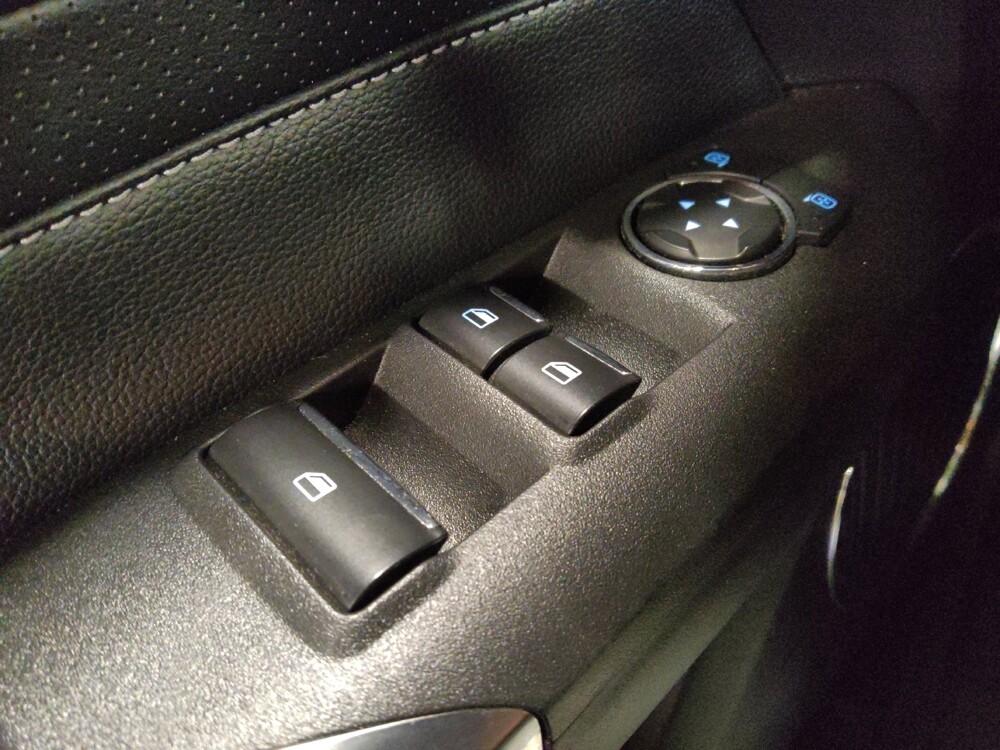 2018 Ford Mustang in Jacksonville, FL 32210 - 18120050 27