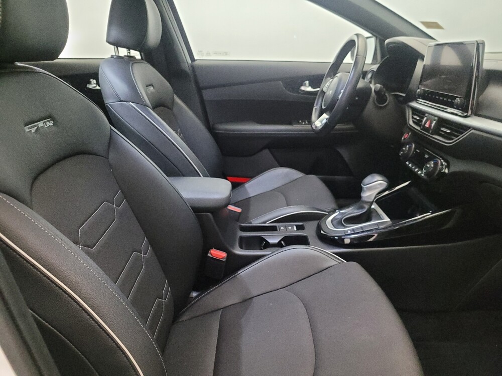 2024 Kia Forte in Pittsburgh, PA 15236 - 18120057 21