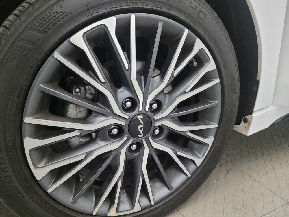 2024 Kia Forte in Pittsburgh, PA 15236 - 18120057 31