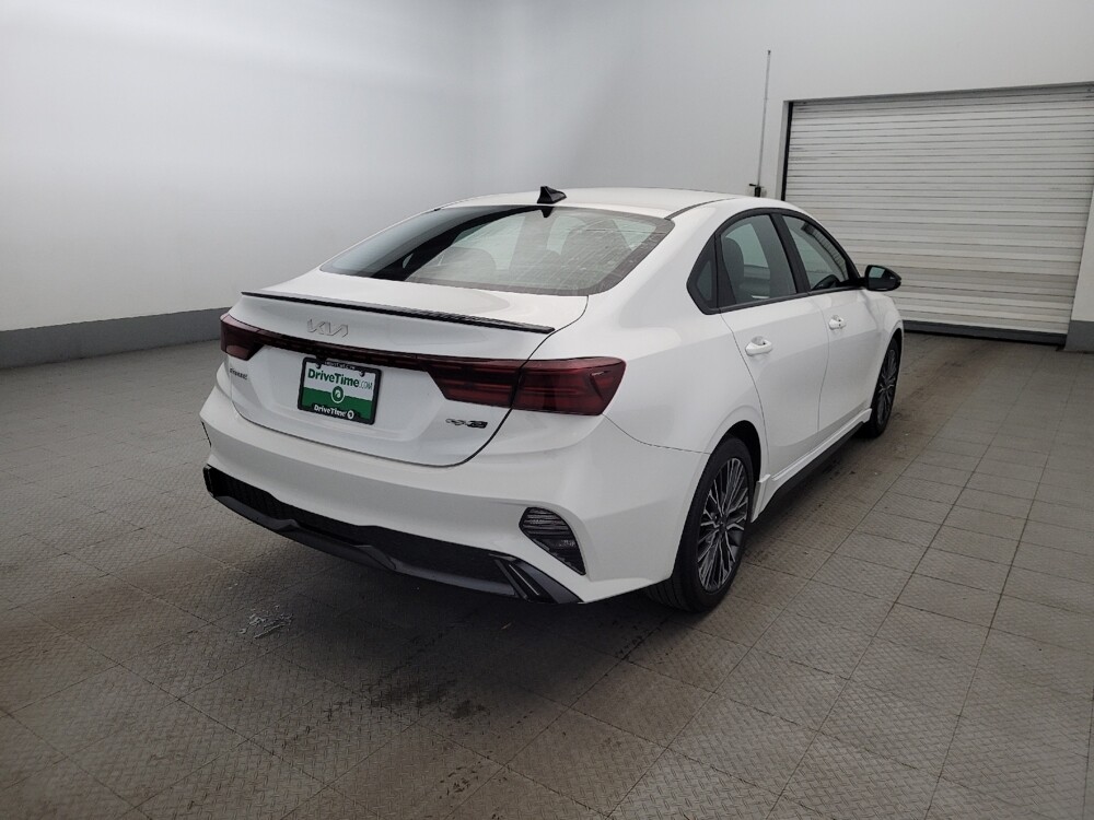2024 Kia Forte in Pittsburgh, PA 15236 - 18120057 9