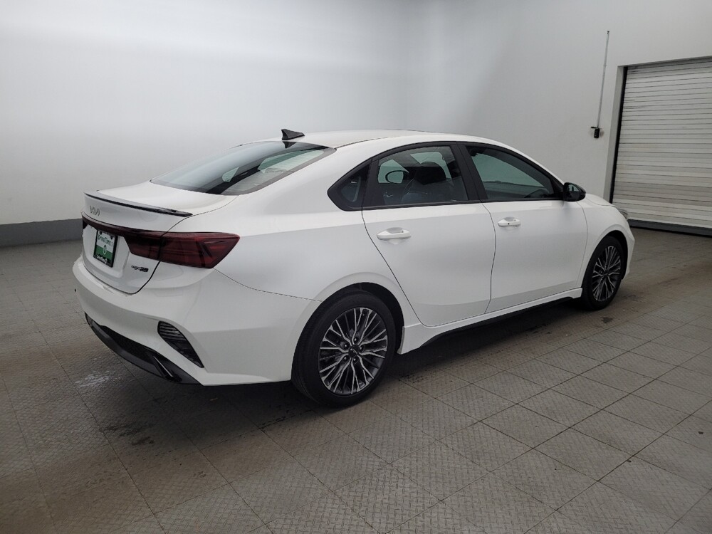 2024 Kia Forte in Pittsburgh, PA 15236 - 18120057 10