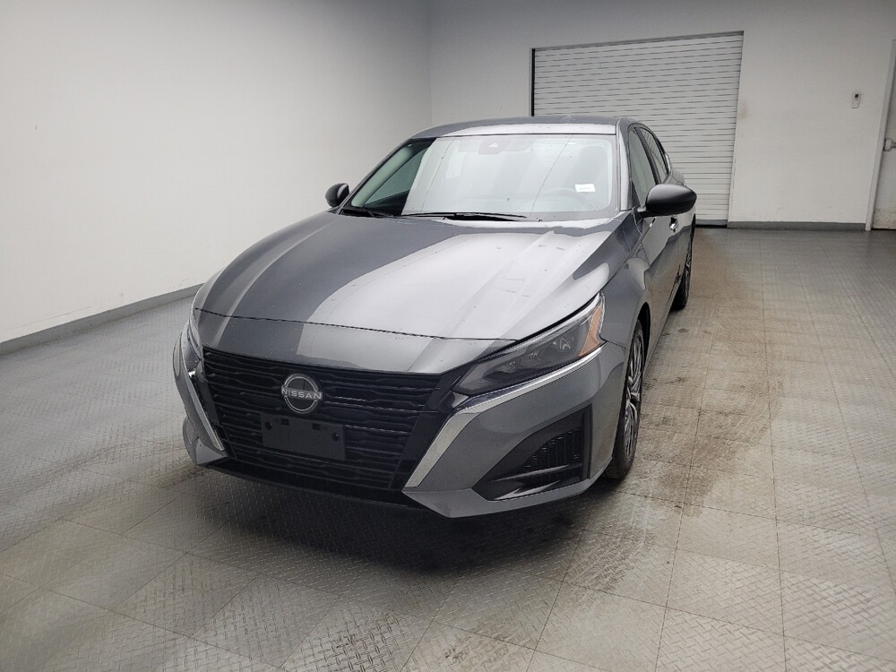 2025 Nissan Altima in Taylor, MI 48180 - 18120065 15