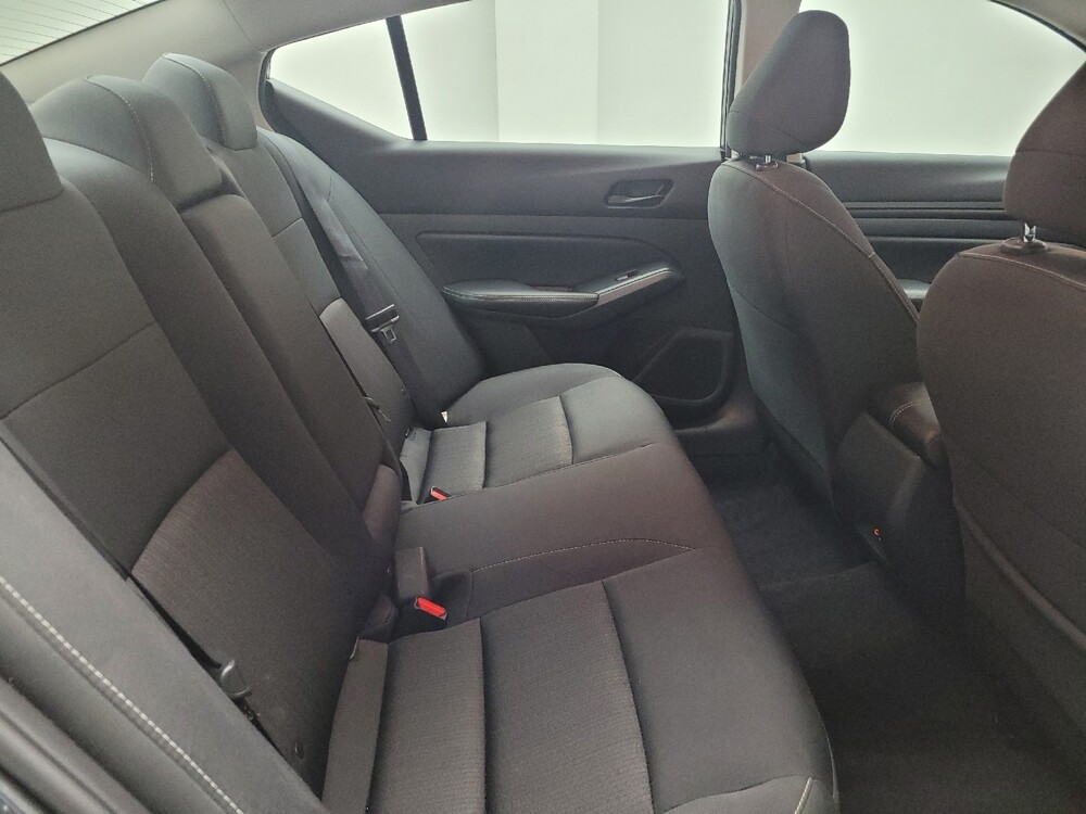 2025 Nissan Altima in Taylor, MI 48180 - 18120065 19