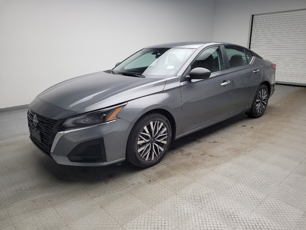 2025 Nissan Altima in Taylor, MI 48180 - 18120065 2