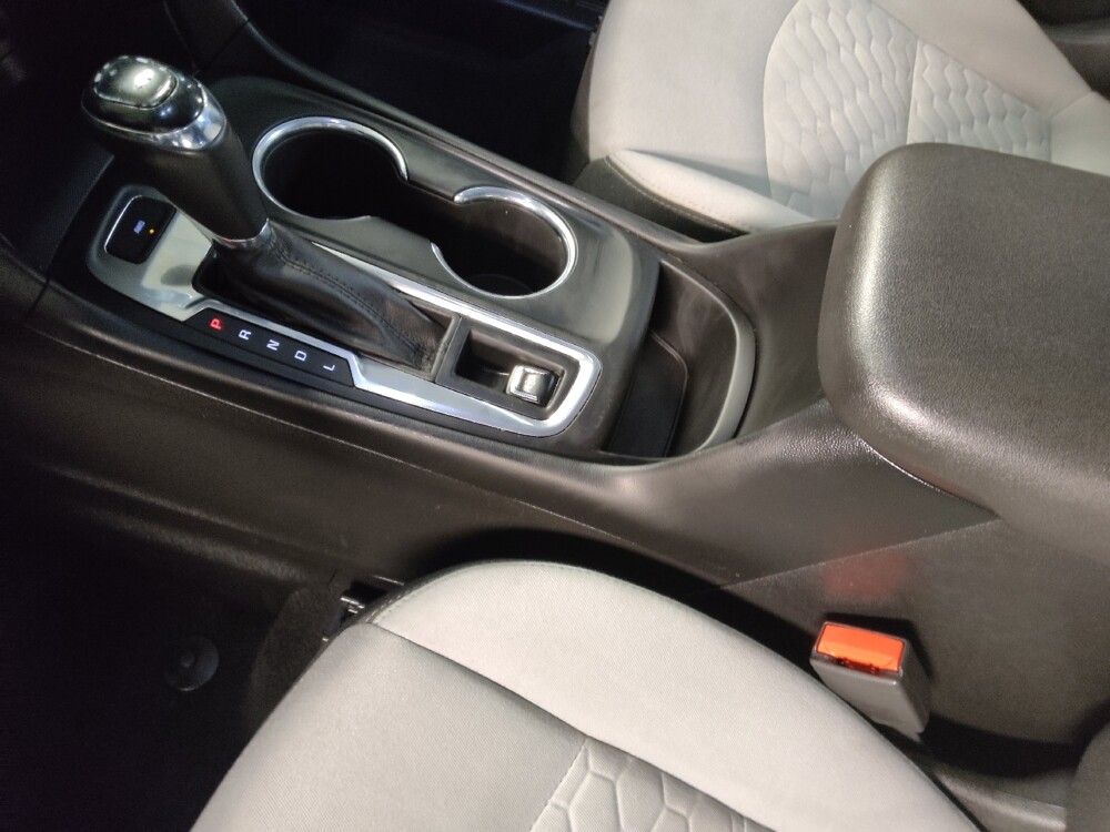 2018 Chevrolet Equinox in Greenville, SC 29607 - 18120067 26