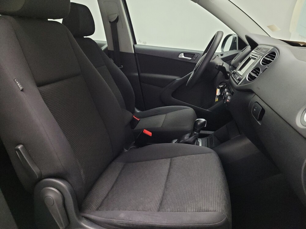 2017 Volkswagen Tiguan in Downey, CA 90241 - 18120069 21