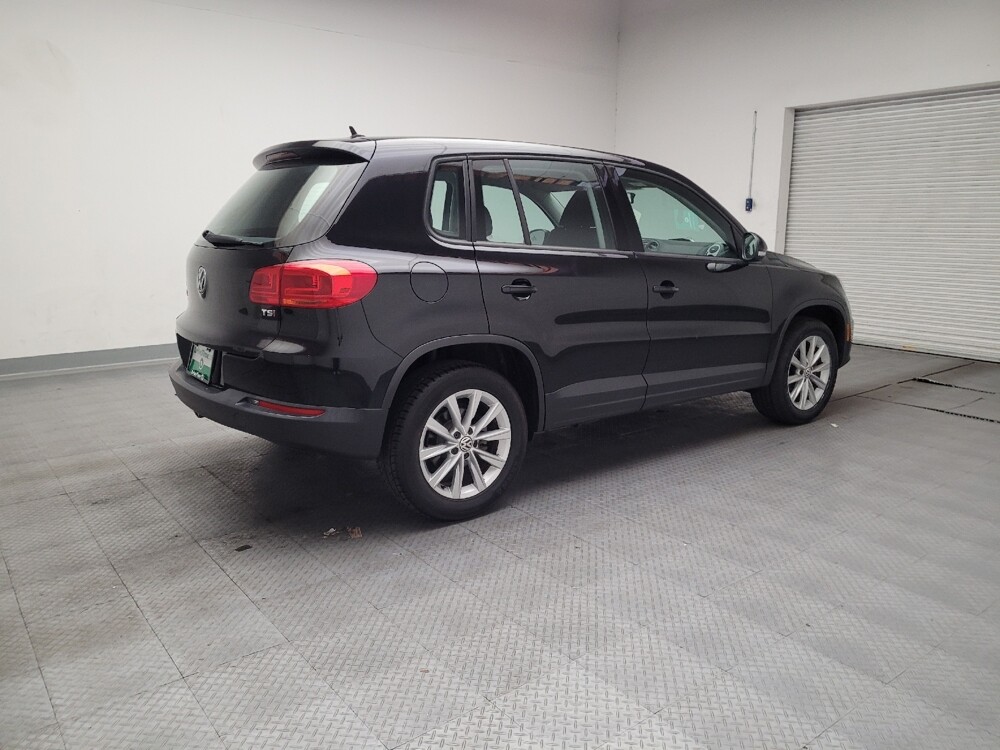 2017 Volkswagen Tiguan in Downey, CA 90241 - 18120069 10