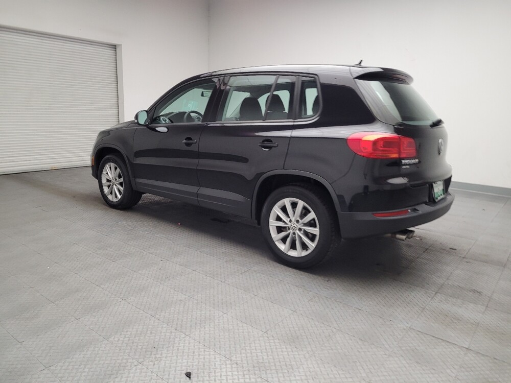 2017 Volkswagen Tiguan in Downey, CA 90241 - 18120069 3