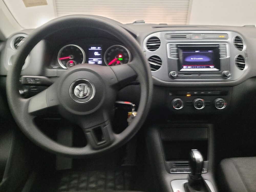2017 Volkswagen Tiguan in Downey, CA 90241 - 18120069 22