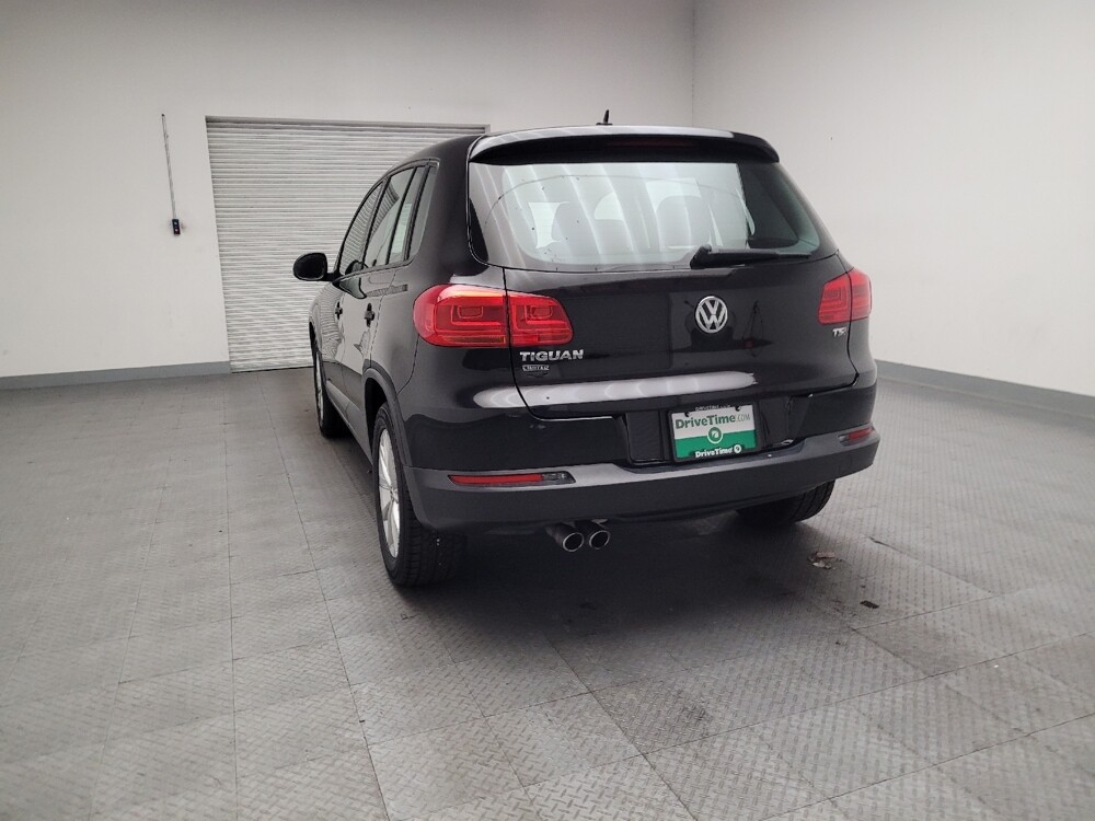 2017 Volkswagen Tiguan in Downey, CA 90241 - 18120069 6