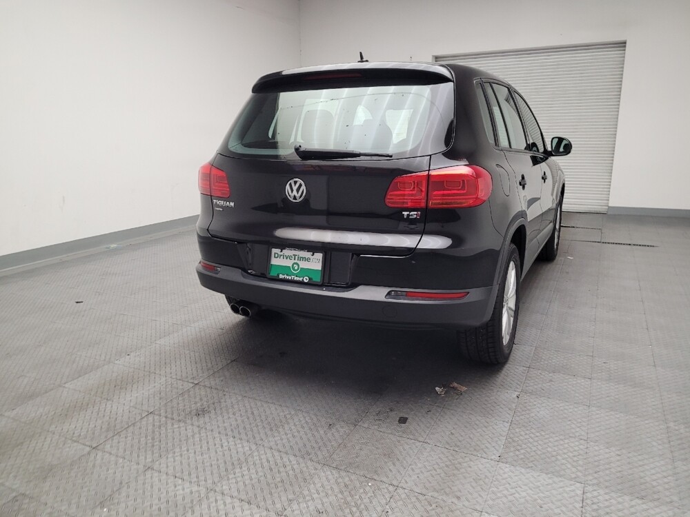 2017 Volkswagen Tiguan in Downey, CA 90241 - 18120069 7