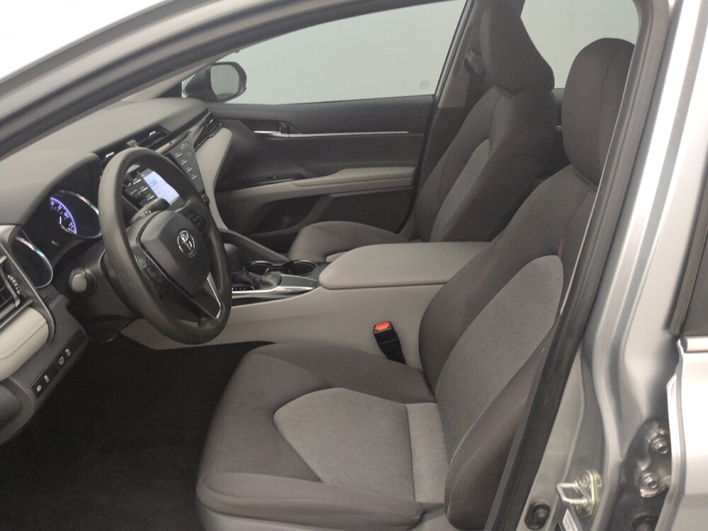 2019 Toyota Camry in Live Oak, TX 78233 - 18120070 17