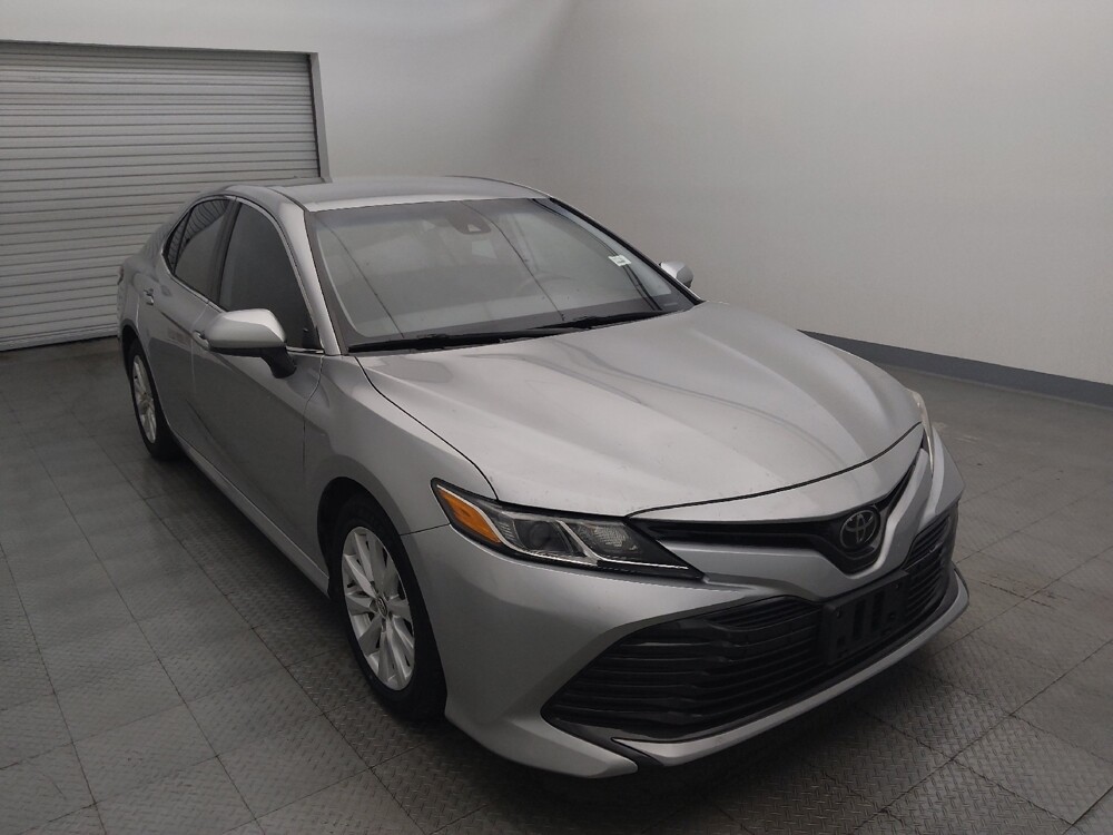 2019 Toyota Camry in Live Oak, TX 78233 - 18120070 13