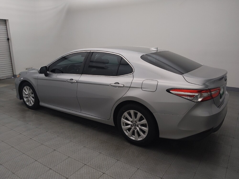 2019 Toyota Camry in Live Oak, TX 78233 - 18120070 3