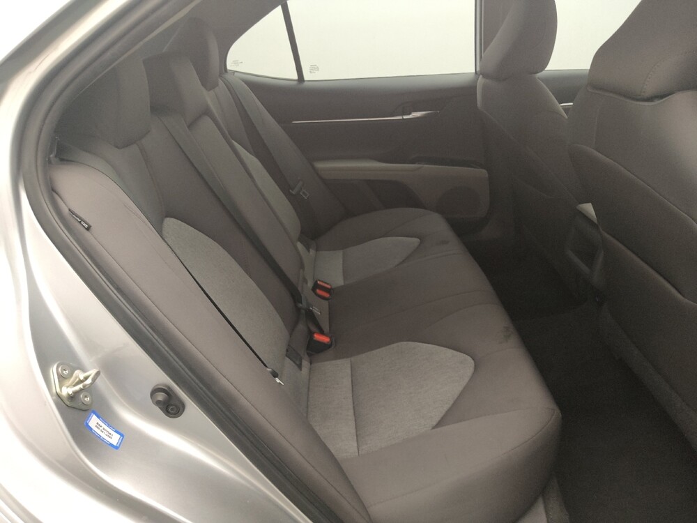 2019 Toyota Camry in Live Oak, TX 78233 - 18120070 19