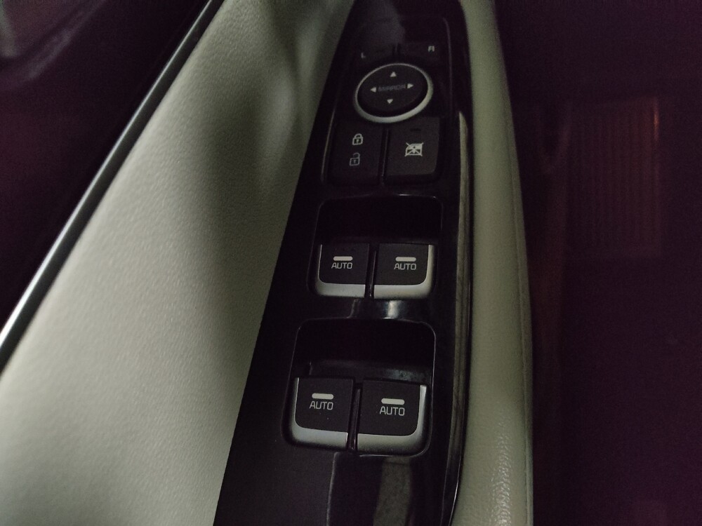 2019 Kia Sorento in Pelham, AL 35124 - 18120071 27