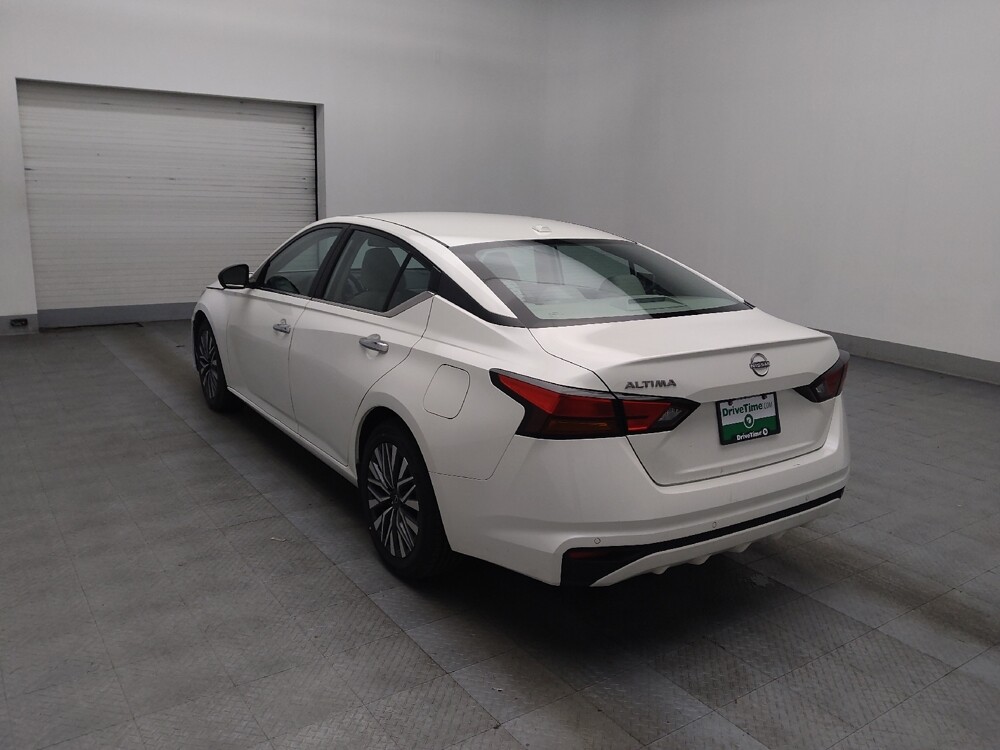 2025 Nissan Altima in Macon, GA 31210 - 18120072 5