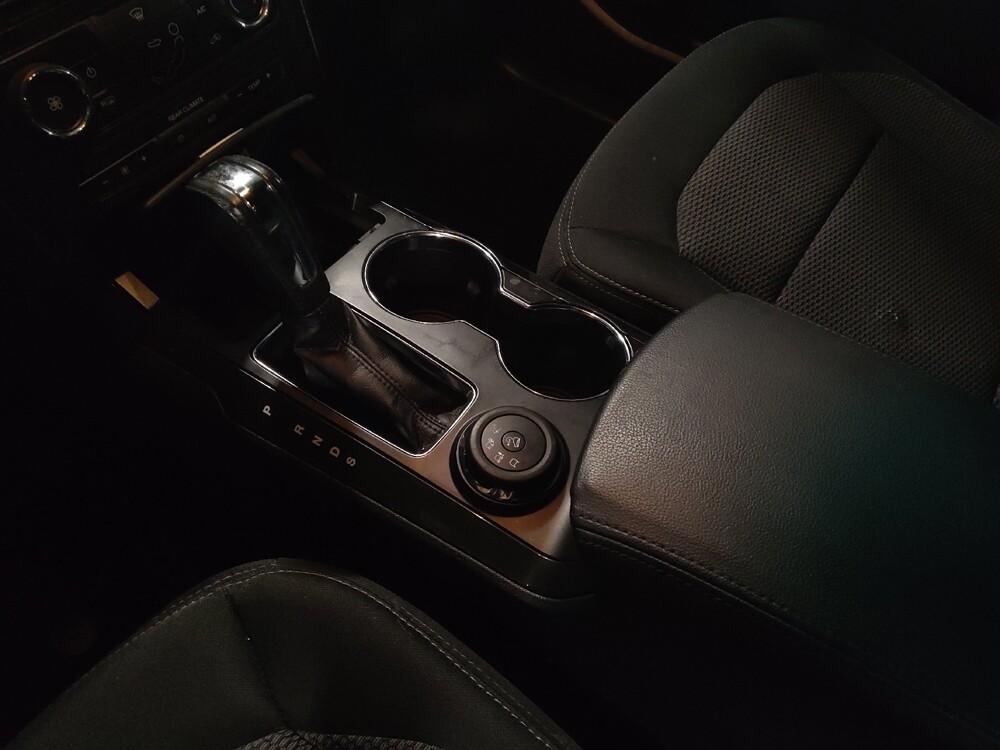 2017 Ford Explorer in Orlando, FL 32808 - 18120074 26