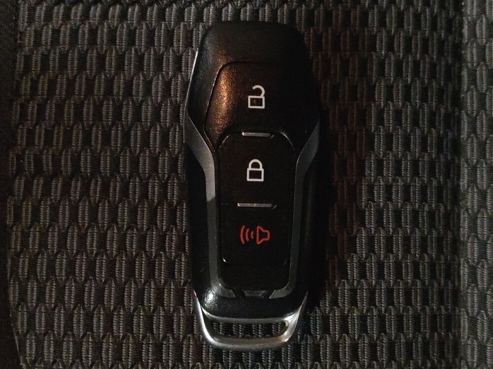 2017 Ford Explorer in Orlando, FL 32808 - 18120074 32