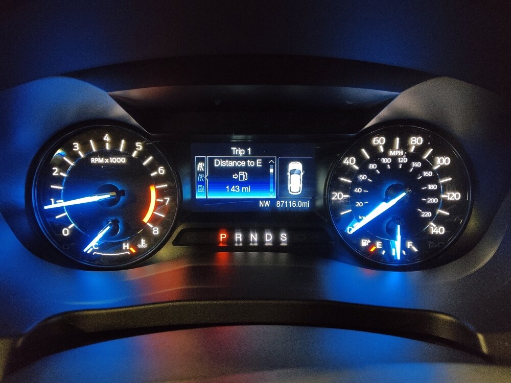 2017 Ford Explorer in Orlando, FL 32808 - 18120074 23