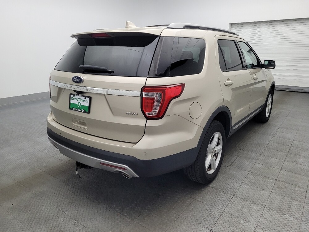 2017 Ford Explorer in Orlando, FL 32808 - 18120074 9