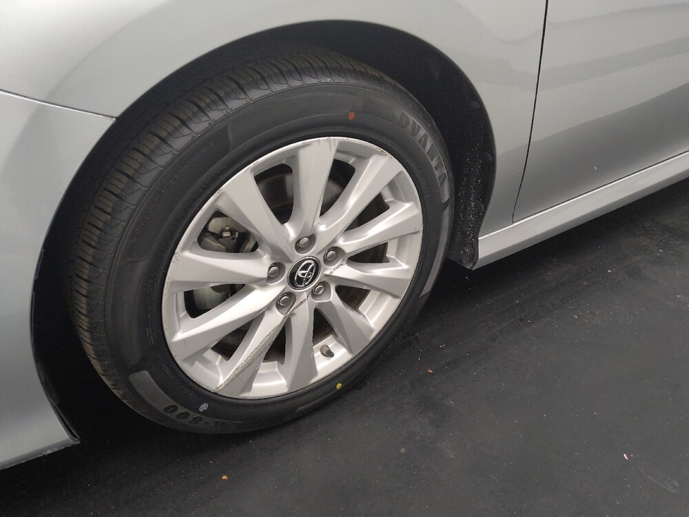 2019 Toyota Camry in St. Louis, MO 63136 - 18120075 31