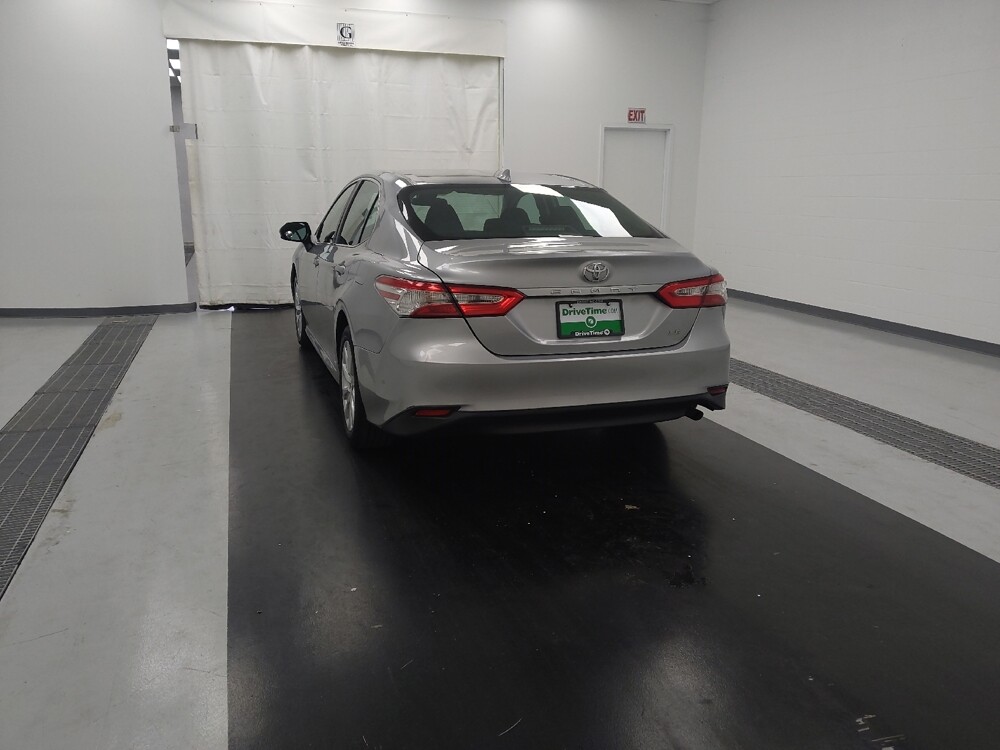2019 Toyota Camry in St. Louis, MO 63136 - 18120075 6