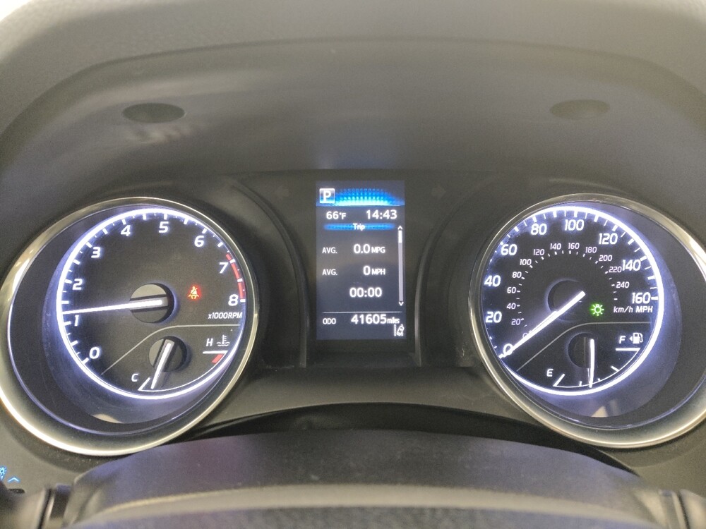 2019 Toyota Camry in St. Louis, MO 63136 - 18120075 23