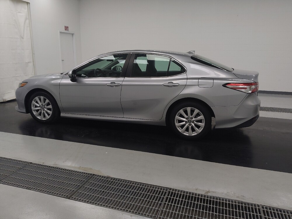 2019 Toyota Camry in St. Louis, MO 63136 - 18120075 3