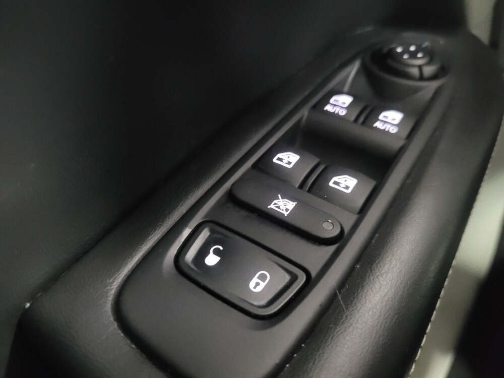 2019 Jeep Compass in Stone Mountain, GA 30083 - 18120080 27