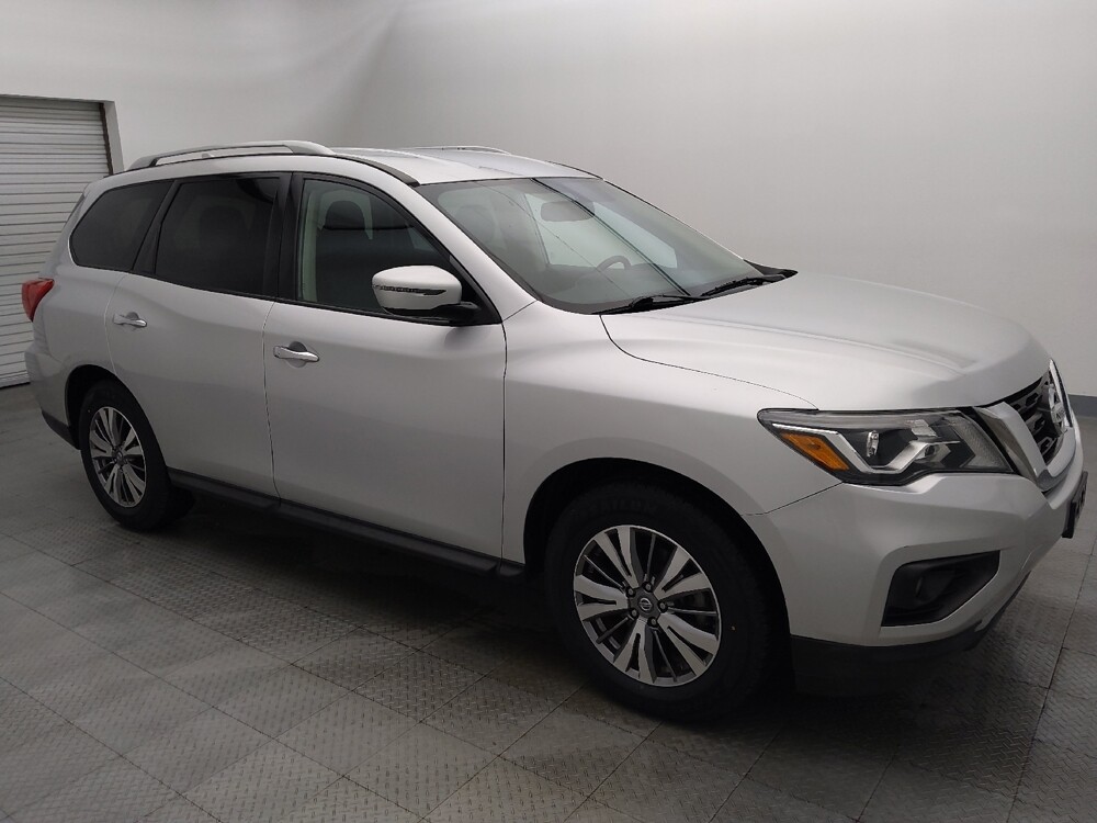 2019 Nissan Pathfinder in Metairie, LA 70006 - 18120084 11