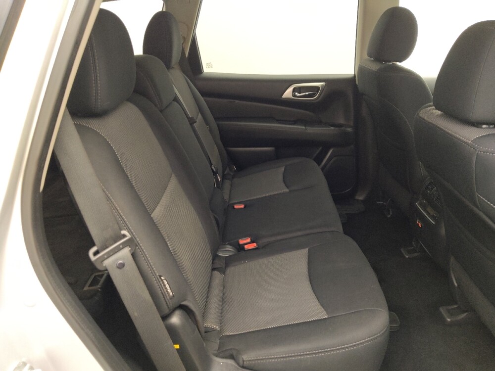 2019 Nissan Pathfinder in Metairie, LA 70006 - 18120084 19