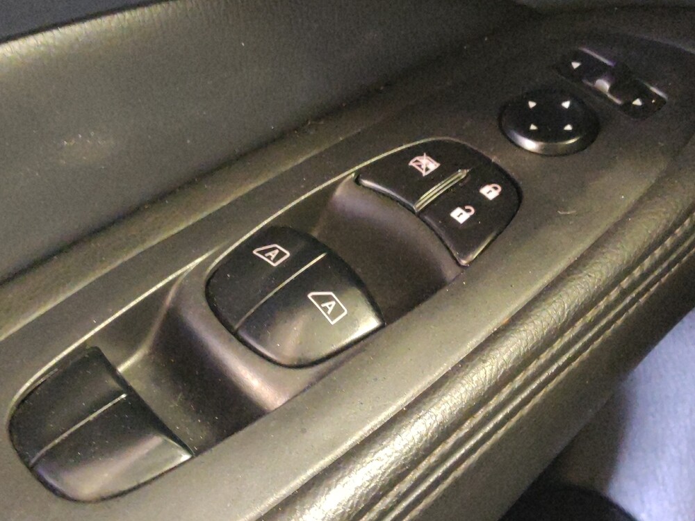2019 Nissan Pathfinder in Metairie, LA 70006 - 18120084 27