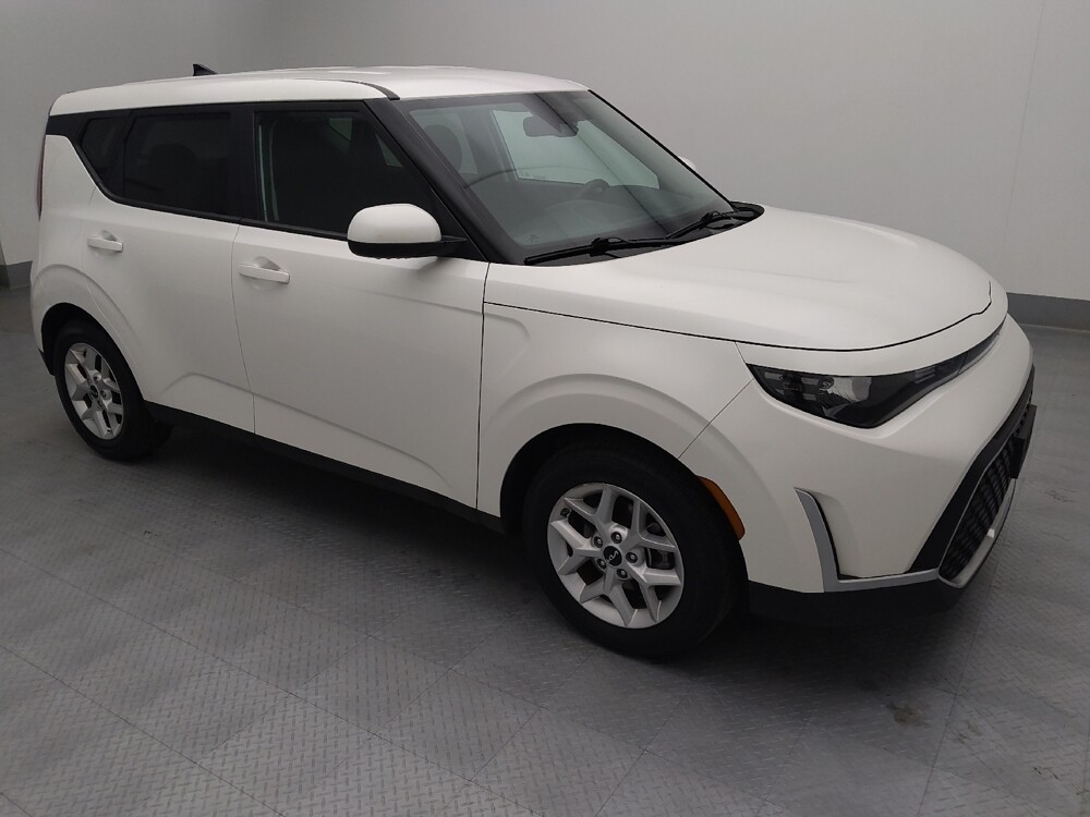 2023 Kia Soul in Springfield, MO 65807 - 18120090 11