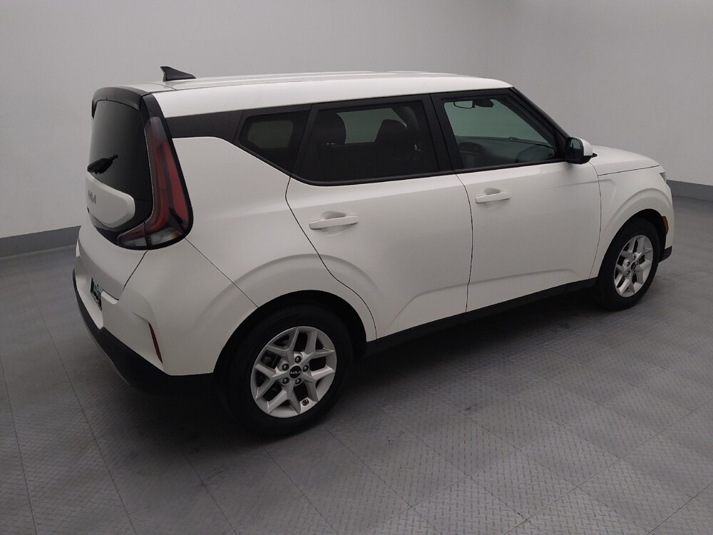 2023 Kia Soul in Springfield, MO 65807 - 18120090 10